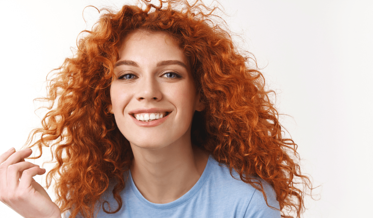 Método curly: cuida tu cabello rizado